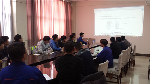 2015年11月3日入職人員技術圖紙培訓.jpg